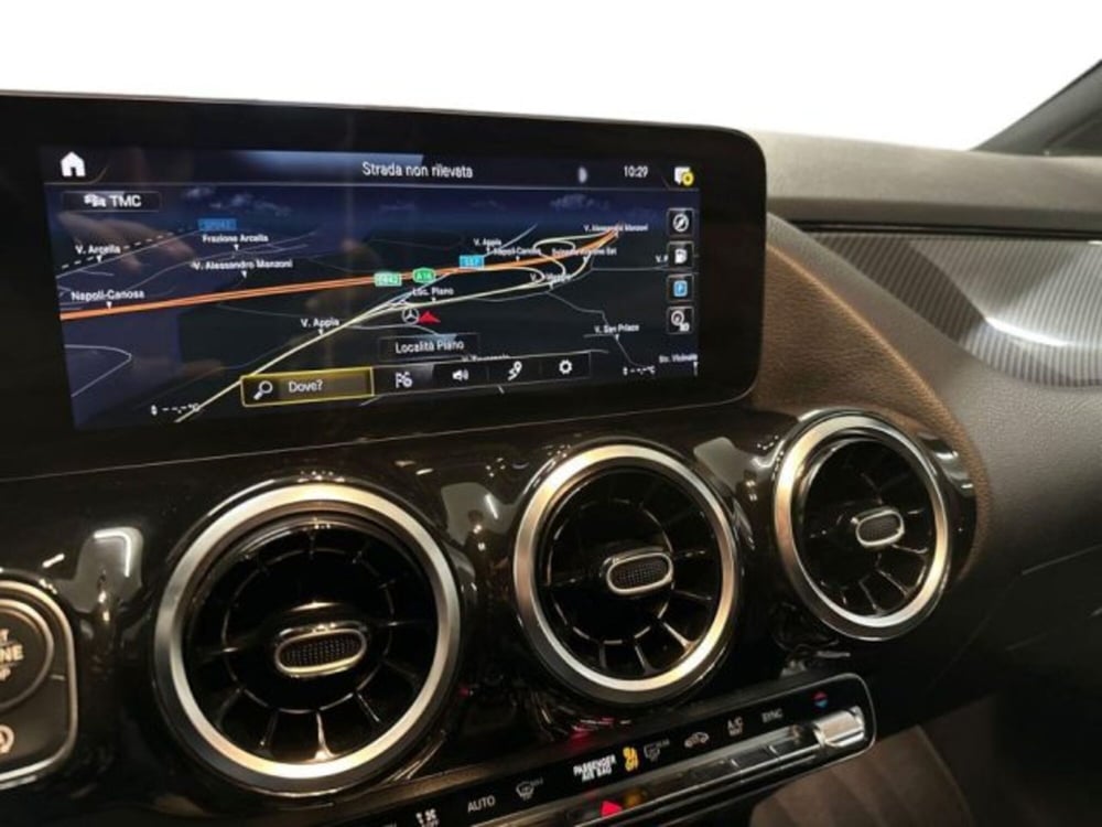 Mercedes-Benz GLA SUV usata a Avellino (12)