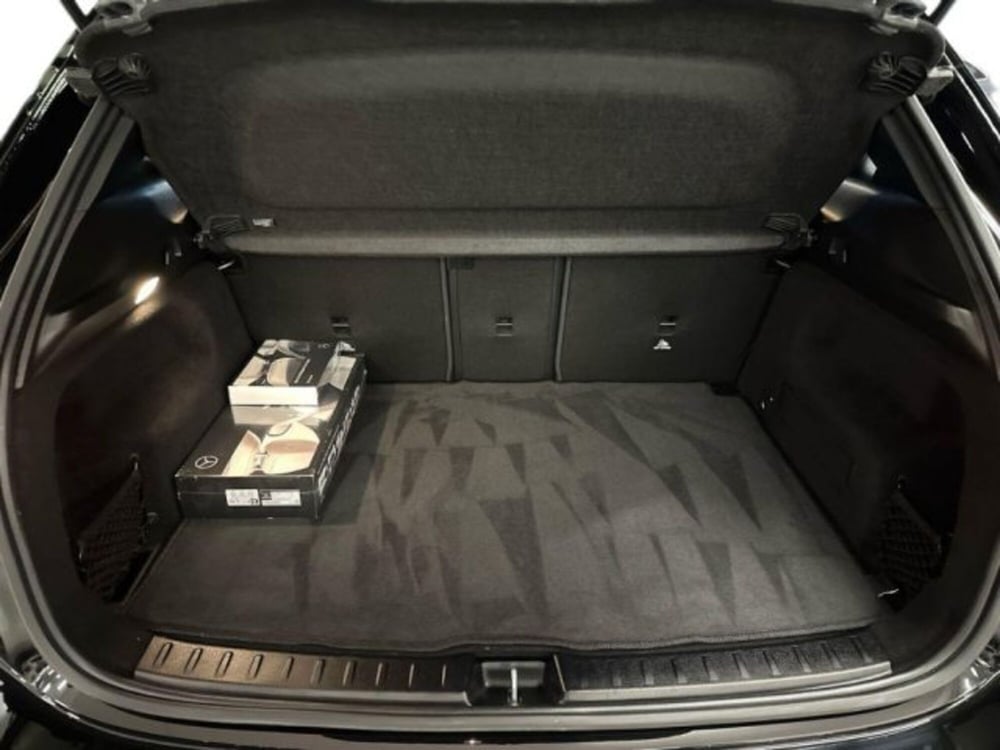 Mercedes-Benz GLA SUV usata a Avellino (8)