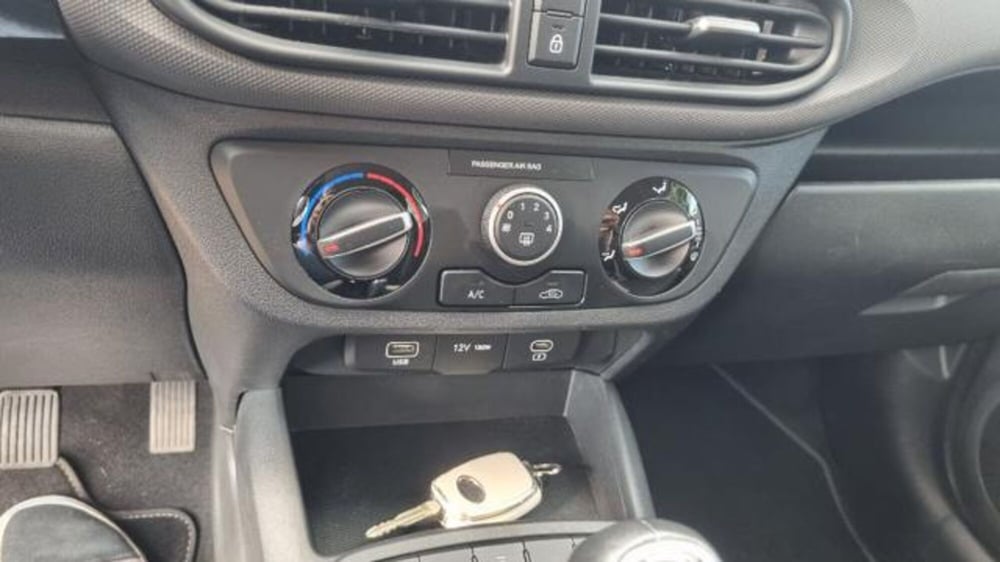 Hyundai i10 usata a Savona (20)