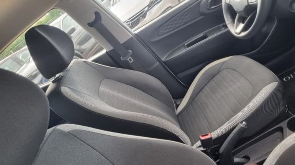 Hyundai i10 usata a Savona (7)