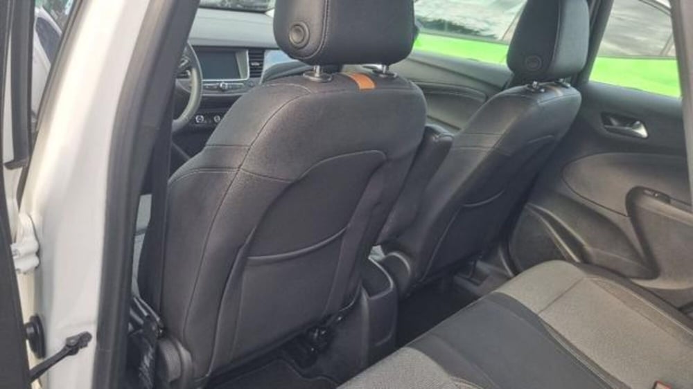 Opel Crossland usata a Savona (18)