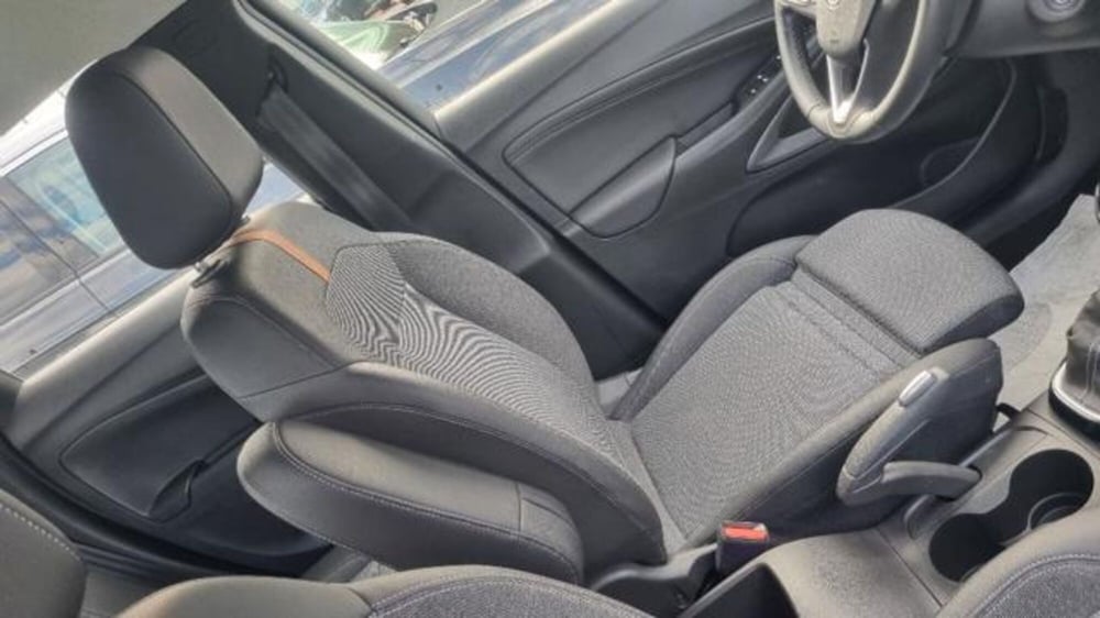 Opel Crossland usata a Savona (7)