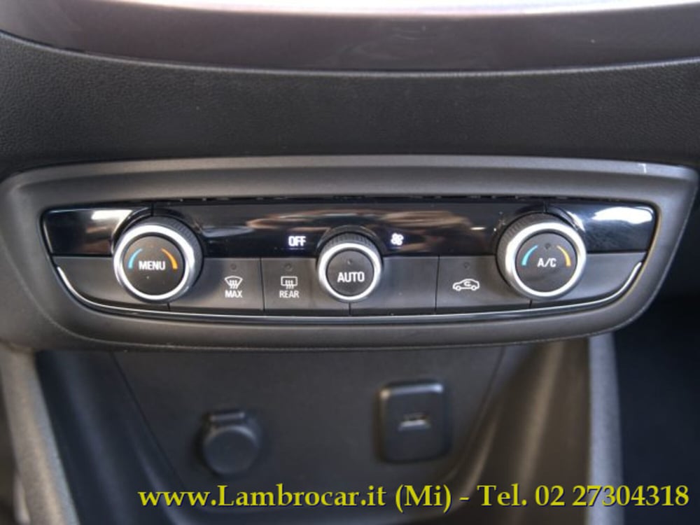 Opel Crossland X usata a Milano (11)
