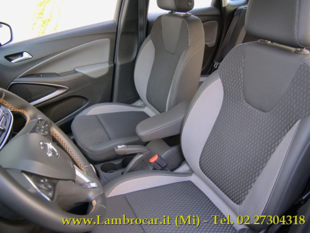 Opel Crossland X usata a Milano (4)