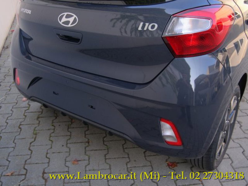 Hyundai i10 nuova a Milano (14)