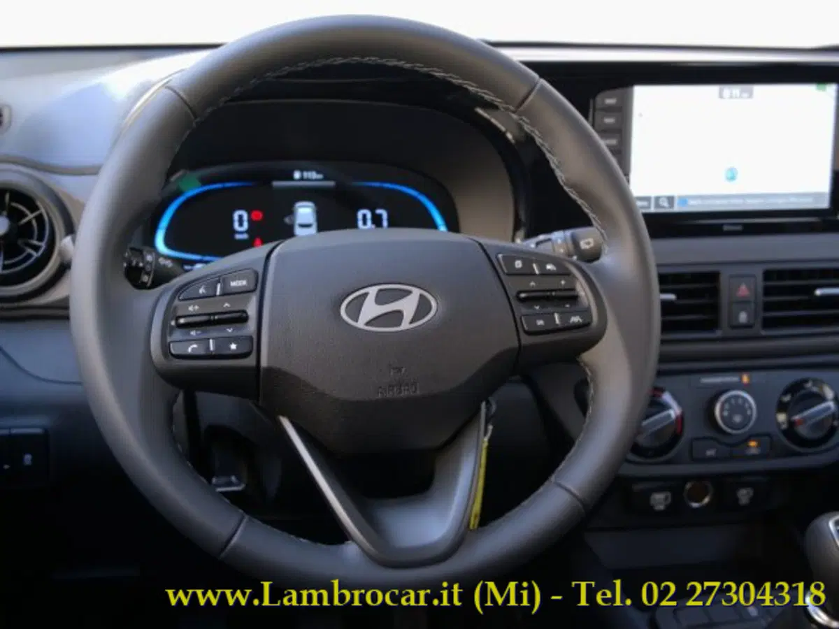 Hyundai i10 nuova a Milano (7)