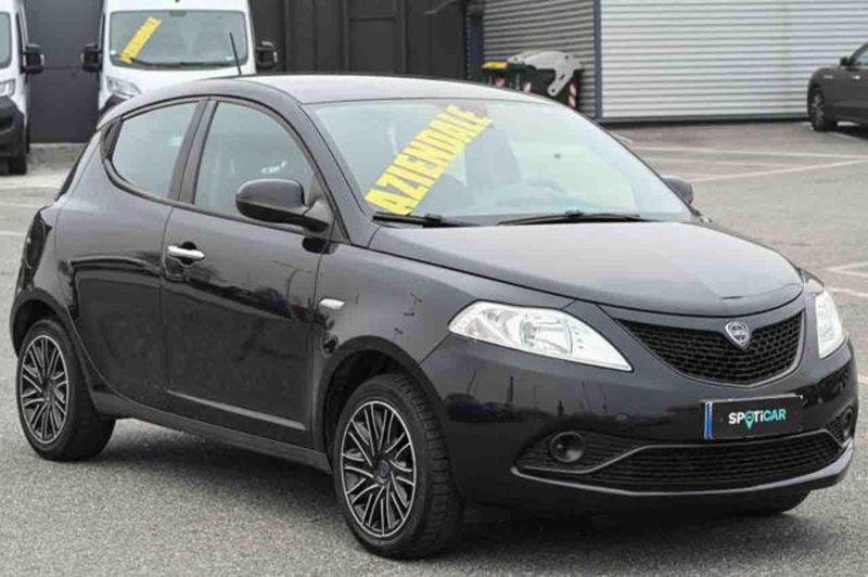 Lancia Ypsilon usata a Torino (3)