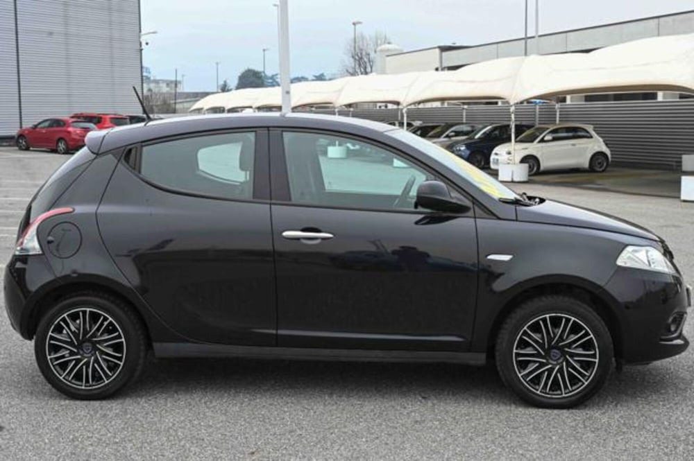 Lancia Ypsilon usata a Torino (4)