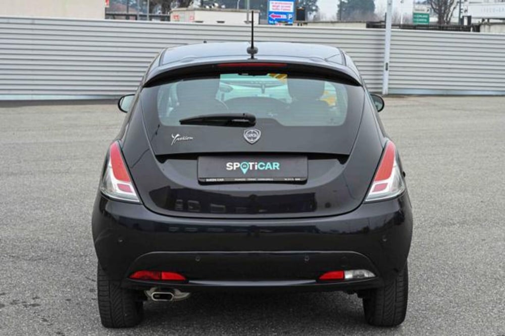 Lancia Ypsilon usata a Torino (6)