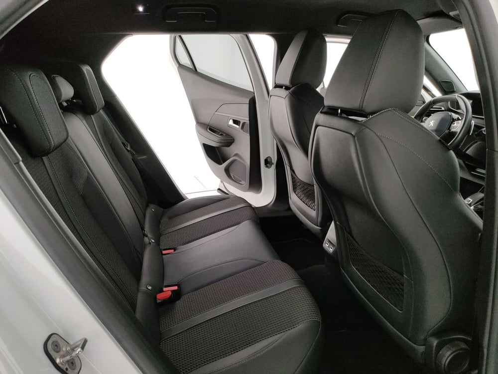 Peugeot 2008 usata a Caserta (11)
