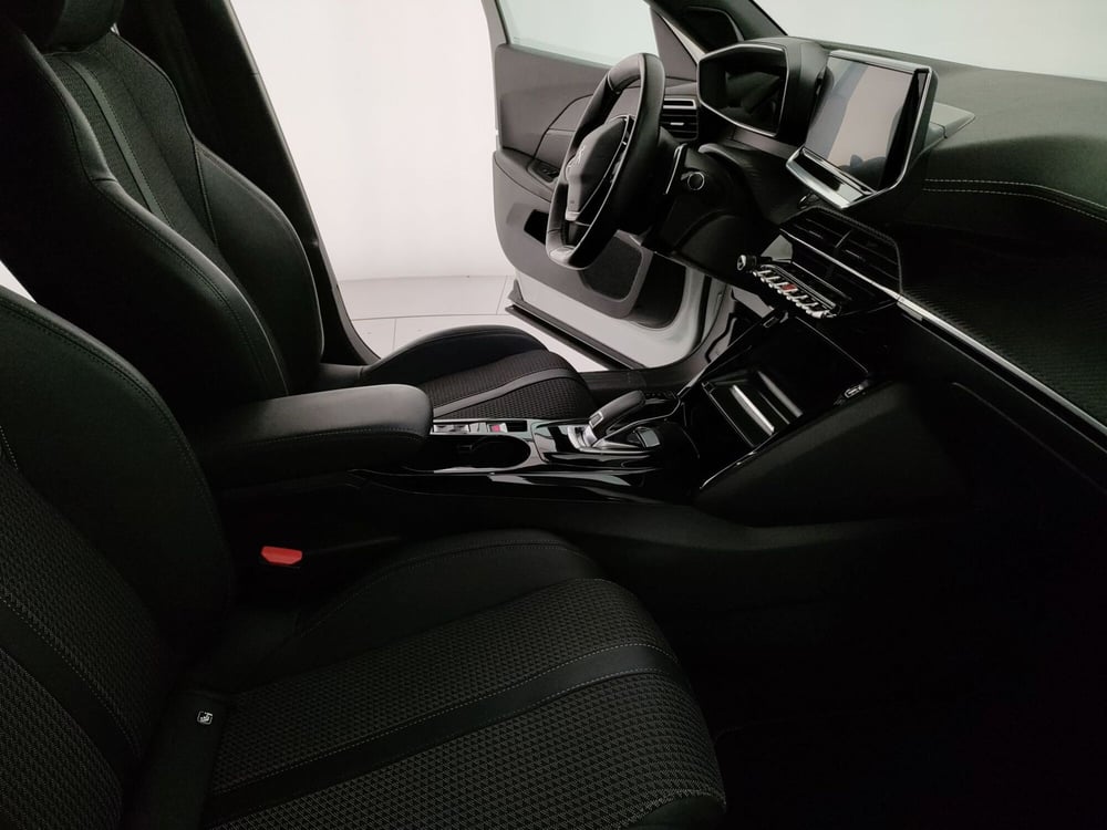 Peugeot 2008 usata a Caserta (16)
