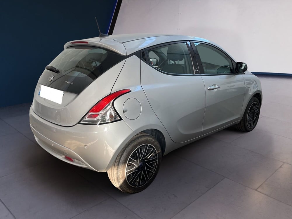 Lancia Ypsilon usata a Torino (4)