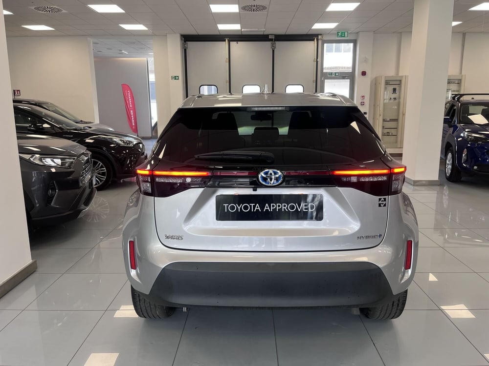 Toyota Yaris Cross usata a Prato (5)