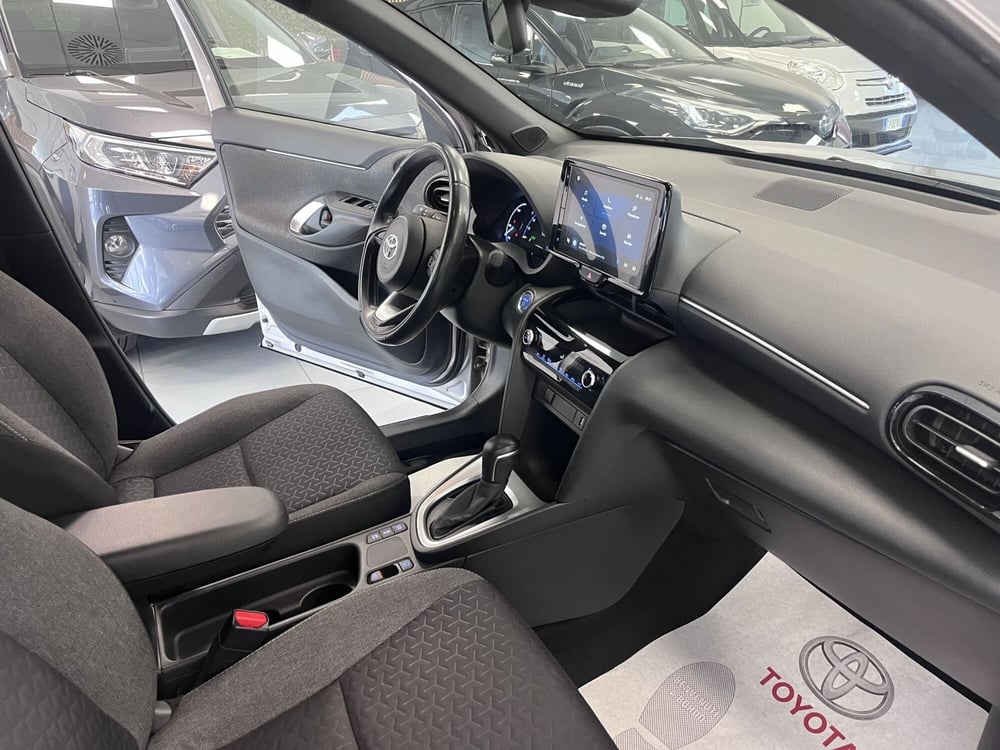 Toyota Yaris Cross usata a Prato (8)