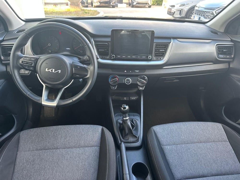 Kia Stonic usata a Napoli (12)