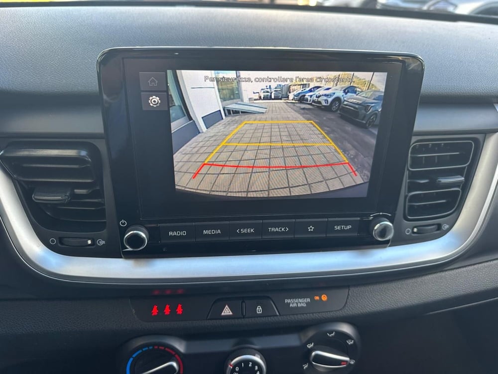 Kia Stonic usata a Napoli (14)