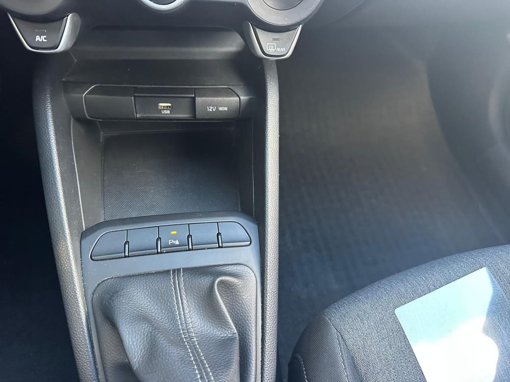 Kia Stonic usata a Napoli (16)