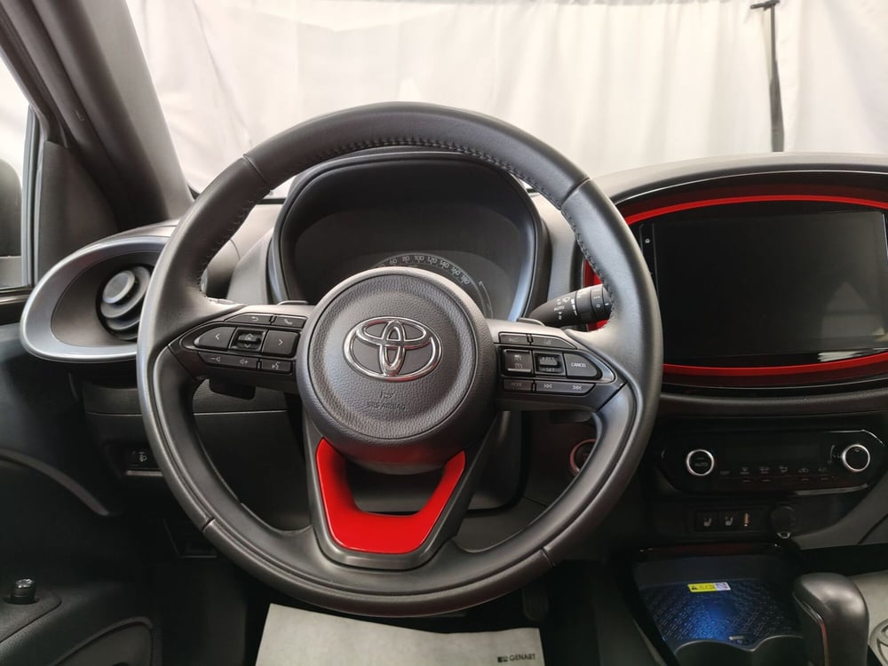 Toyota Aygo X usata a Roma (11)