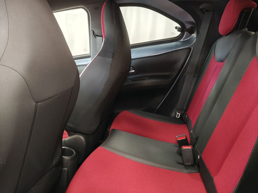 Toyota Aygo X usata a Roma (16)