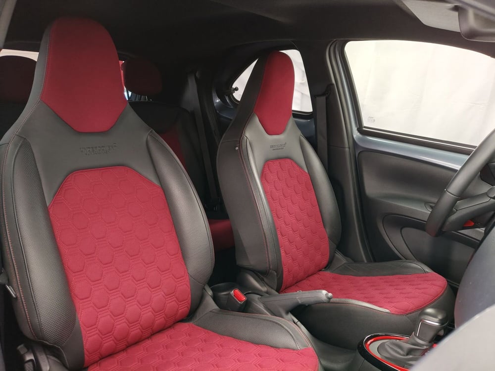 Toyota Aygo X usata a Roma (7)