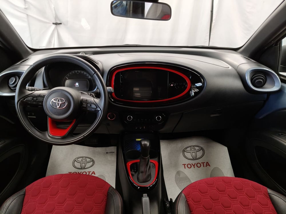 Toyota Aygo X usata a Roma (9)
