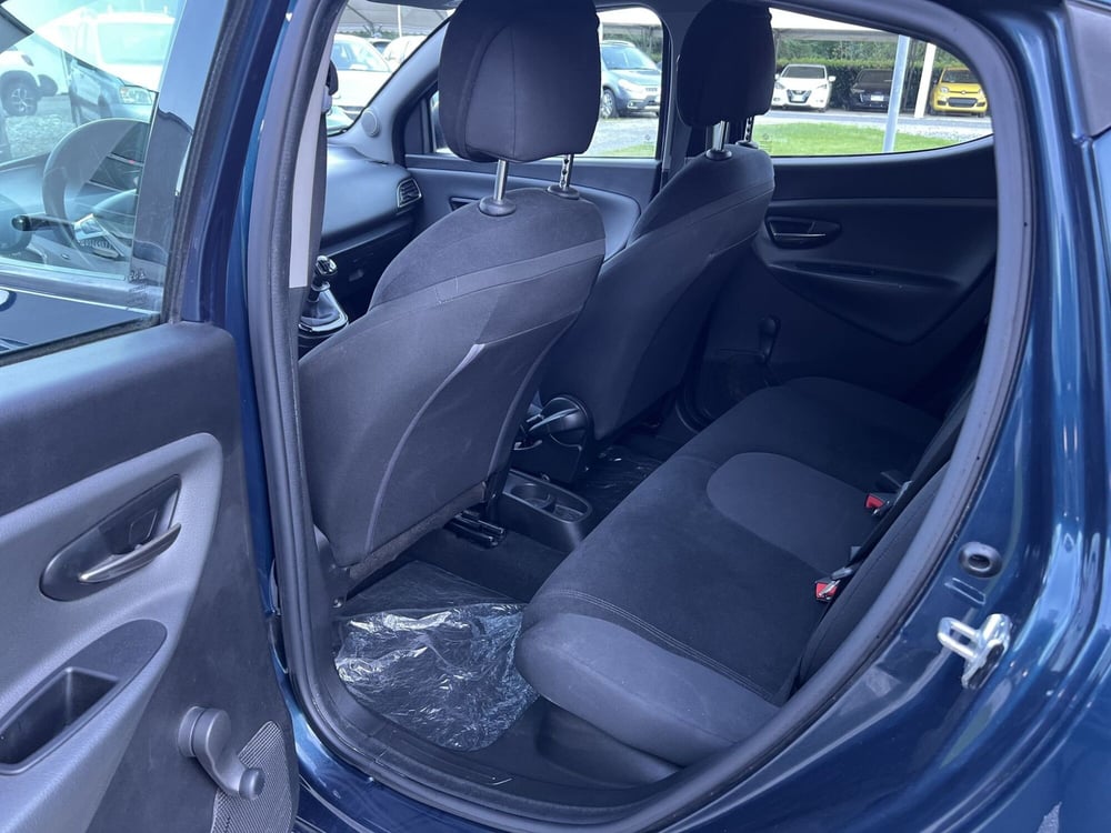 Lancia Ypsilon usata a La Spezia (15)
