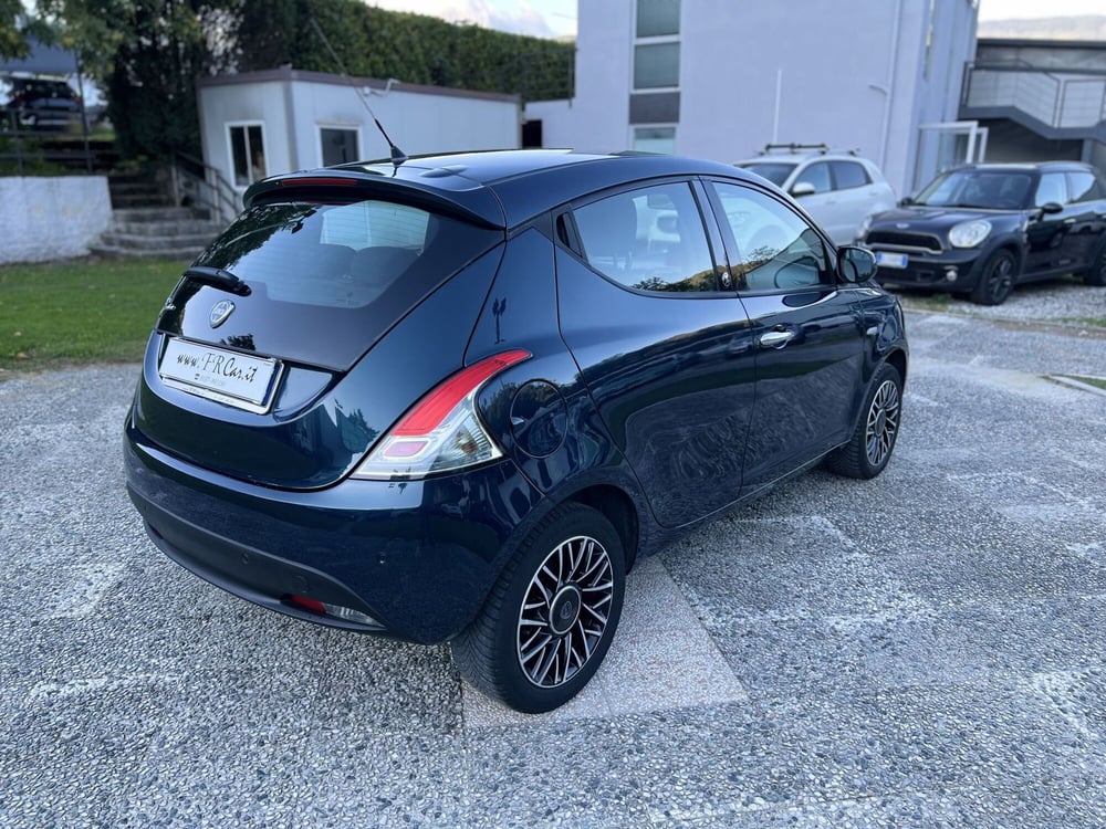 Lancia Ypsilon usata a La Spezia (7)