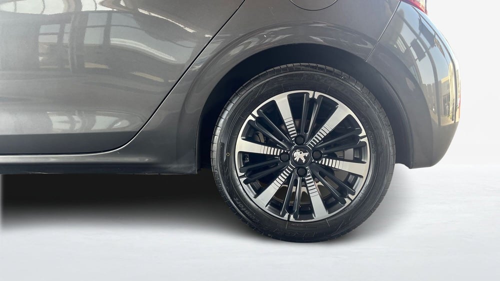 Peugeot 208 usata a Catania (5)