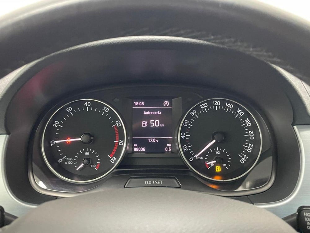 Skoda Fabia usata a Como (11)