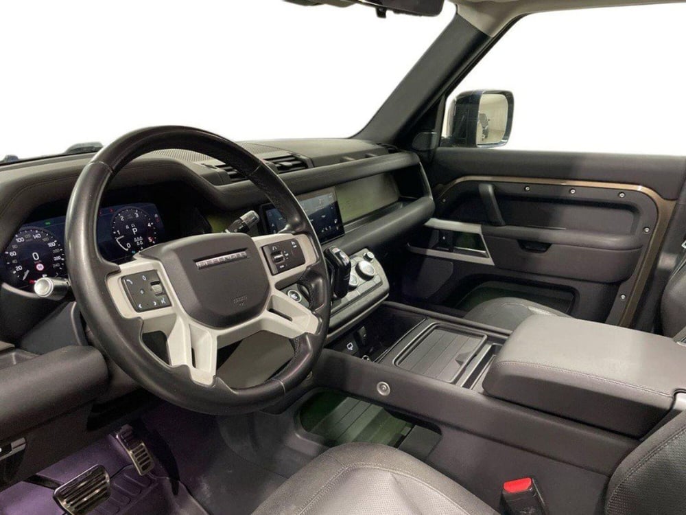 Land Rover Defender usata a Macerata (16)