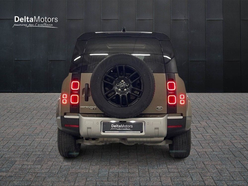 Land Rover Defender usata a Macerata (4)