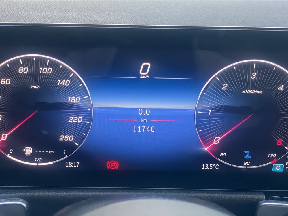 Mercedes-Benz GLB usata a Napoli (12)