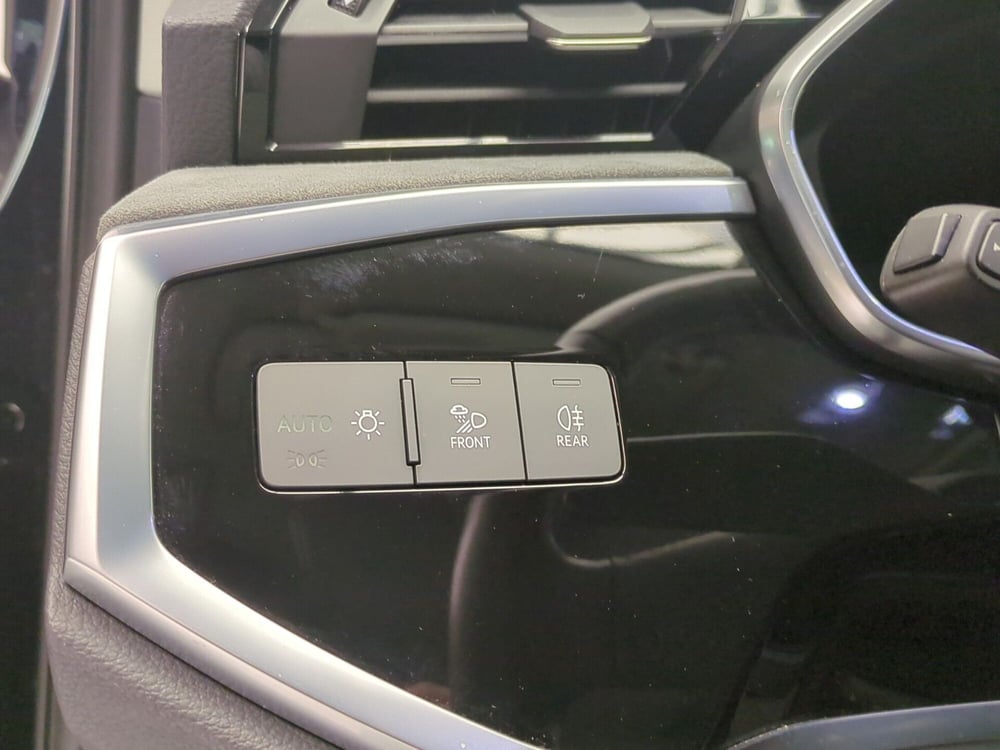 Audi Q3 Sportback usata a Avellino (20)