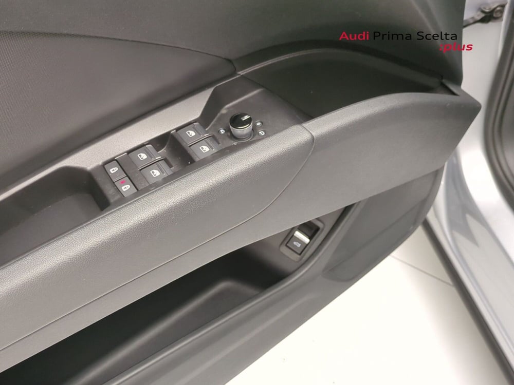 Audi Q4 Sportback usata a Avellino (17)