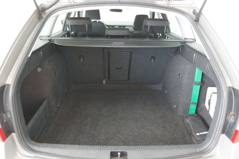 Skoda Octavia Station Wagon usata a Torino (7)