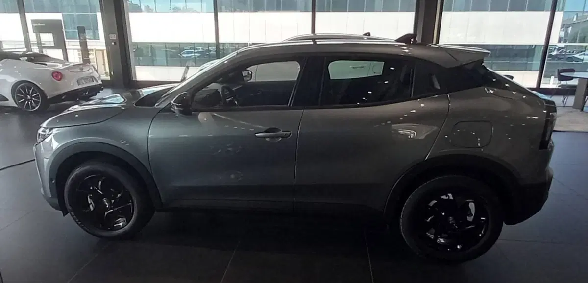 Alfa Romeo Junior nuova a Treviso (8)
