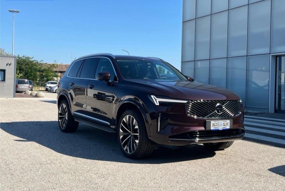 Volvo XC90 nuova a Ravenna