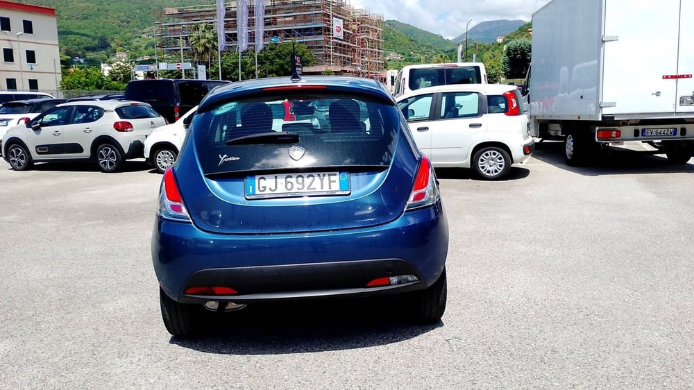 Lancia Ypsilon usata a Salerno (10)