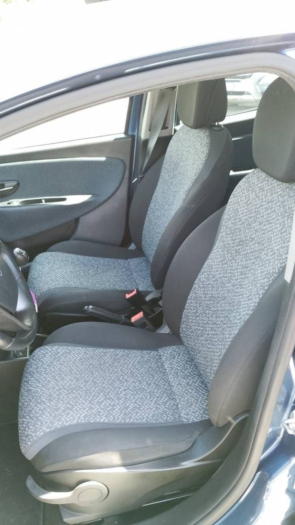Lancia Ypsilon usata a Salerno (6)