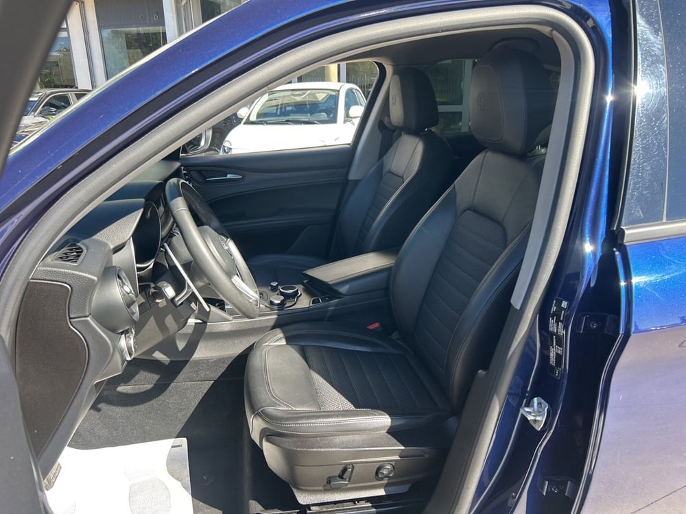 Alfa Romeo Stelvio usata a Frosinone (15)