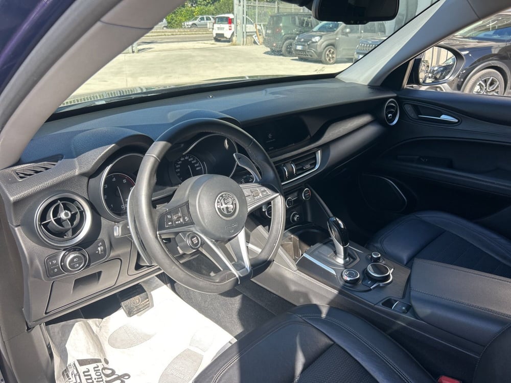 Alfa Romeo Stelvio usata a Frosinone (16)