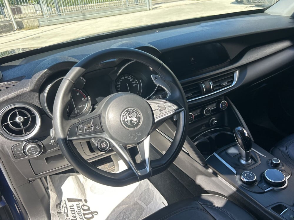 Alfa Romeo Stelvio usata a Frosinone (18)