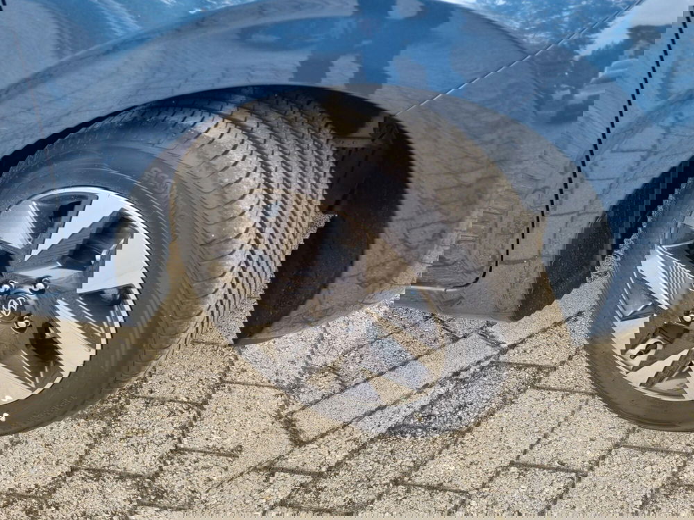 Hyundai i10 nuova a Lucca (18)