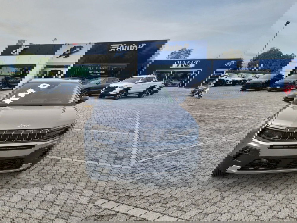 Jeep Avenger nuova a Lucca