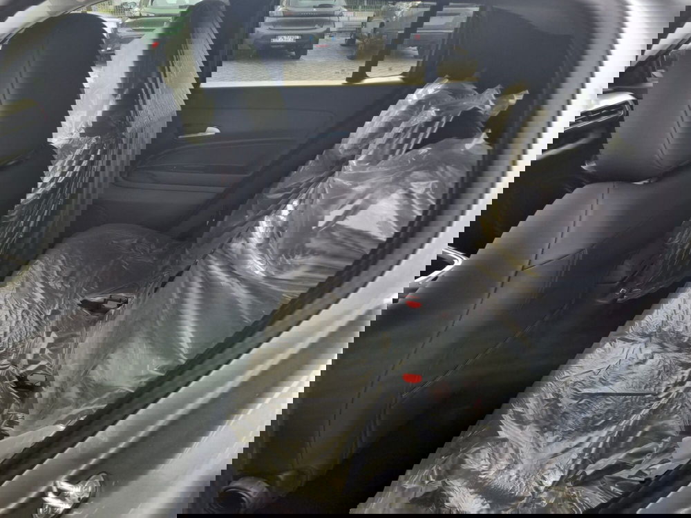 Jeep Avenger nuova a Lucca (10)