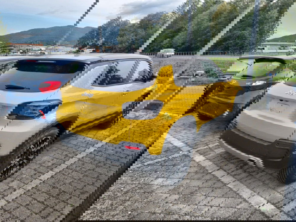 Jeep Avenger nuova a Lucca (17)