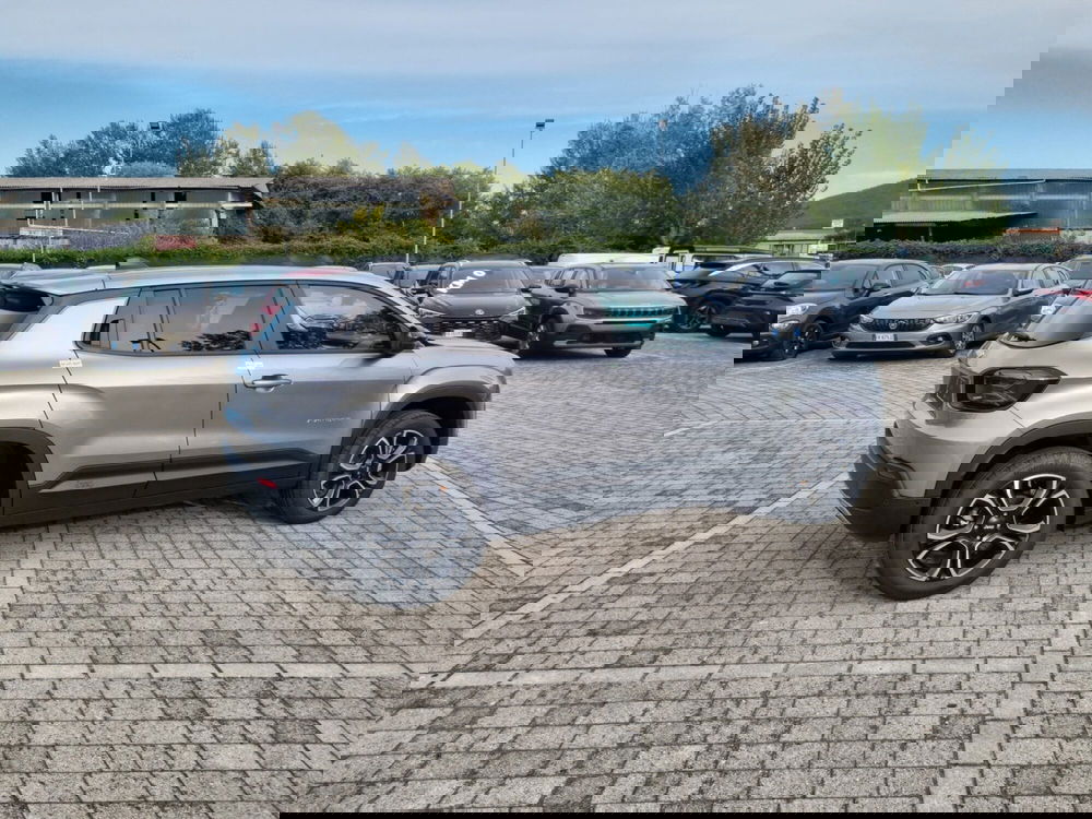 Jeep Avenger nuova a Lucca (3)