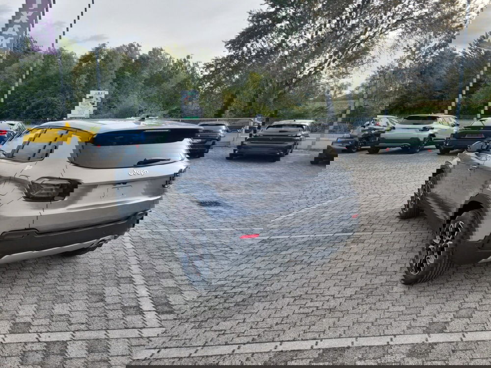 Jeep Avenger nuova a Lucca (4)