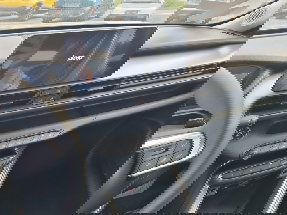 Jeep Avenger nuova a Lucca (9)