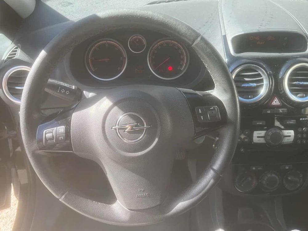 Opel Corsa usata a Foggia (15)